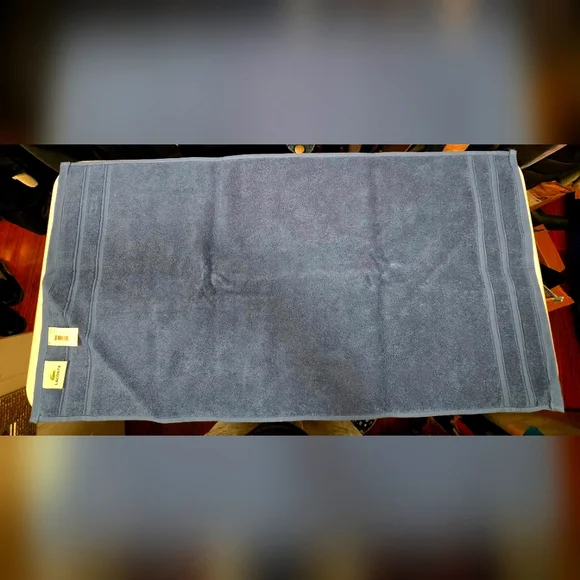 Lacoste Croc Hand Towel Color Ocean Blue 16"x30" set of 4 - Picture 4 of 4